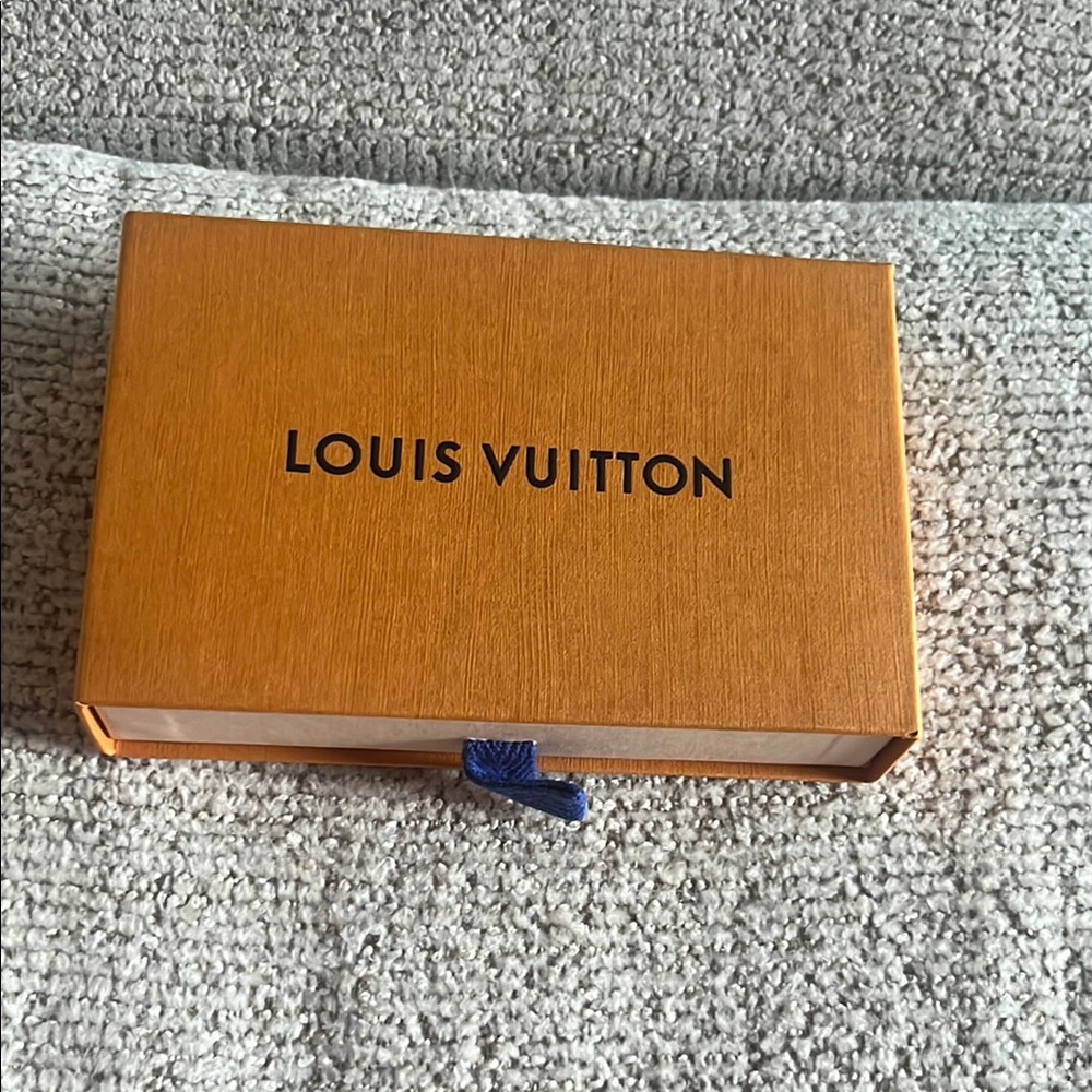 Louis Vuitton Orange Gift Box with Blue Pull